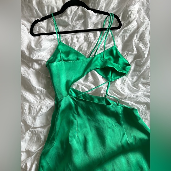 Zara Asymmetric satin effect dress - Picture 14 of 16